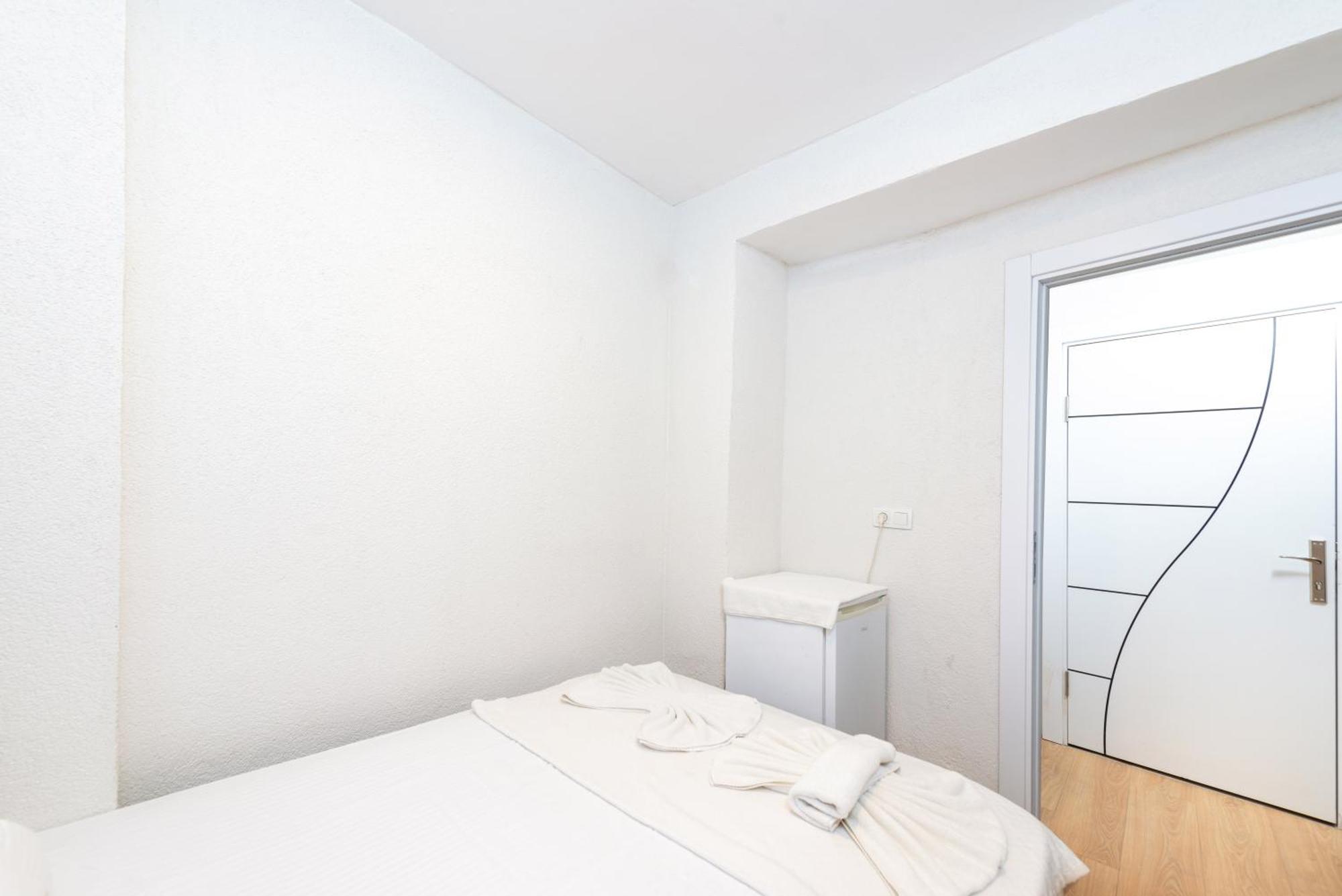 Ays Istanbul House Hotel ภายนอก รูปภาพ